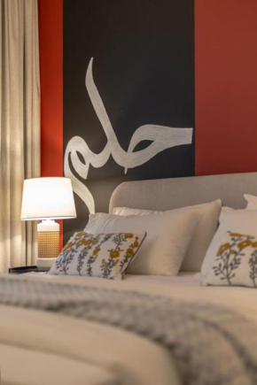 Artistic Escape: Near Burj Khalifa & Dubai Mall